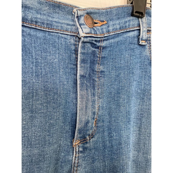 LEE Women's Relaxed Fit Straight Leg , Size 12 Short - Picture 3 of 12